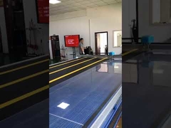 Automatisch snijden van PVC-doek voor mechanische laaddokbescherming