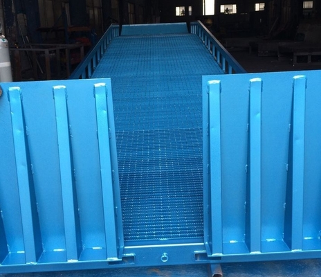 Warehouse Loading Ramp 6 Tons Capacity For Container Or Truck Unloading